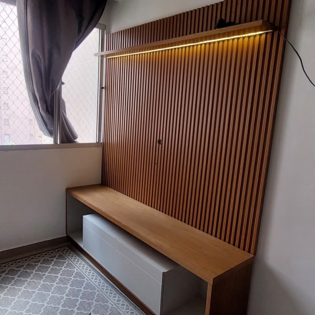 MONTADOR ESTANTE HOME